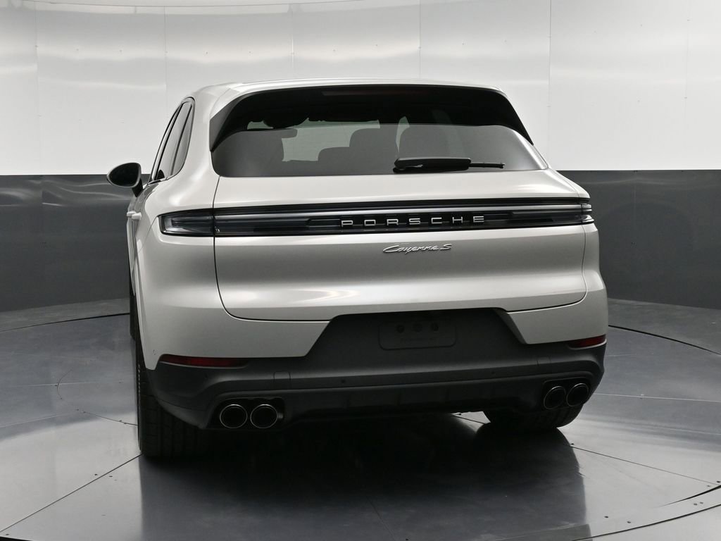 New 2026 Porsche Cayenne S image 7