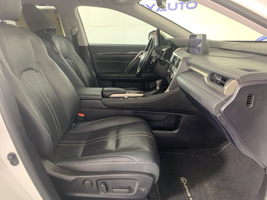 Used 2021 Lexus RX 350L Luxury w/ Accessory Package image 41