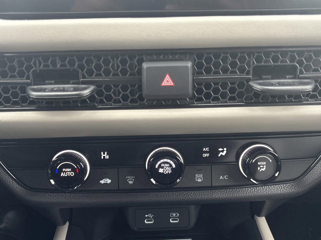 Used 2026 Honda HR-V LX image 17