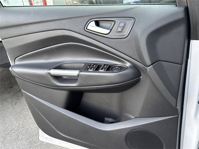 Used 2019 Ford Escape SEL image 24