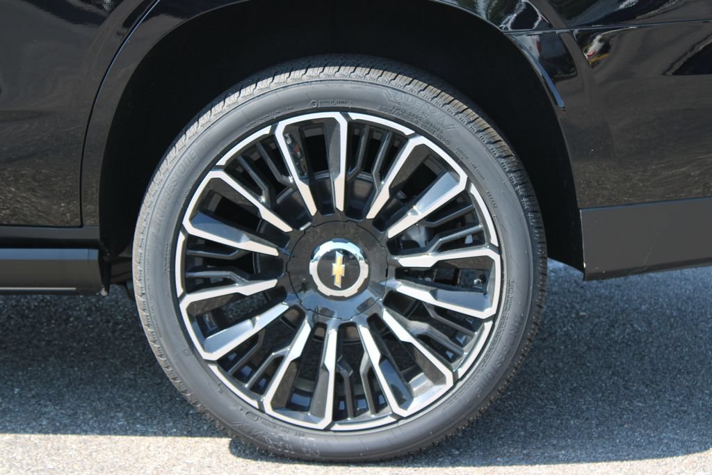 New 2026 Chevrolet Tahoe High Country AWD/4WD image 18