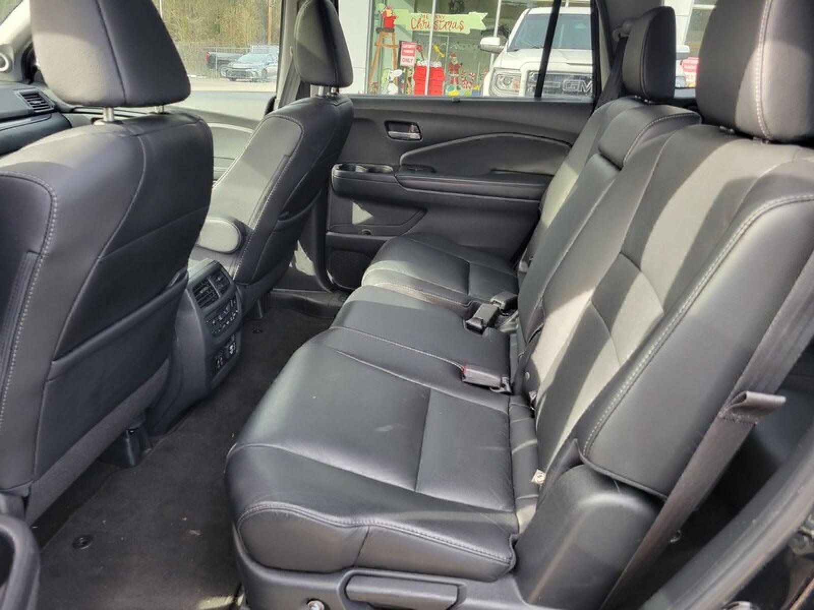 Used 2021 Honda Pilot Touring image 28