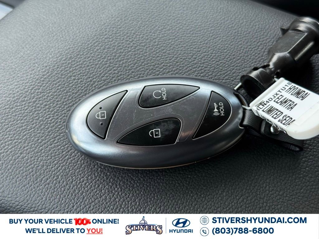 New 2026 Hyundai Elantra Limited image 40