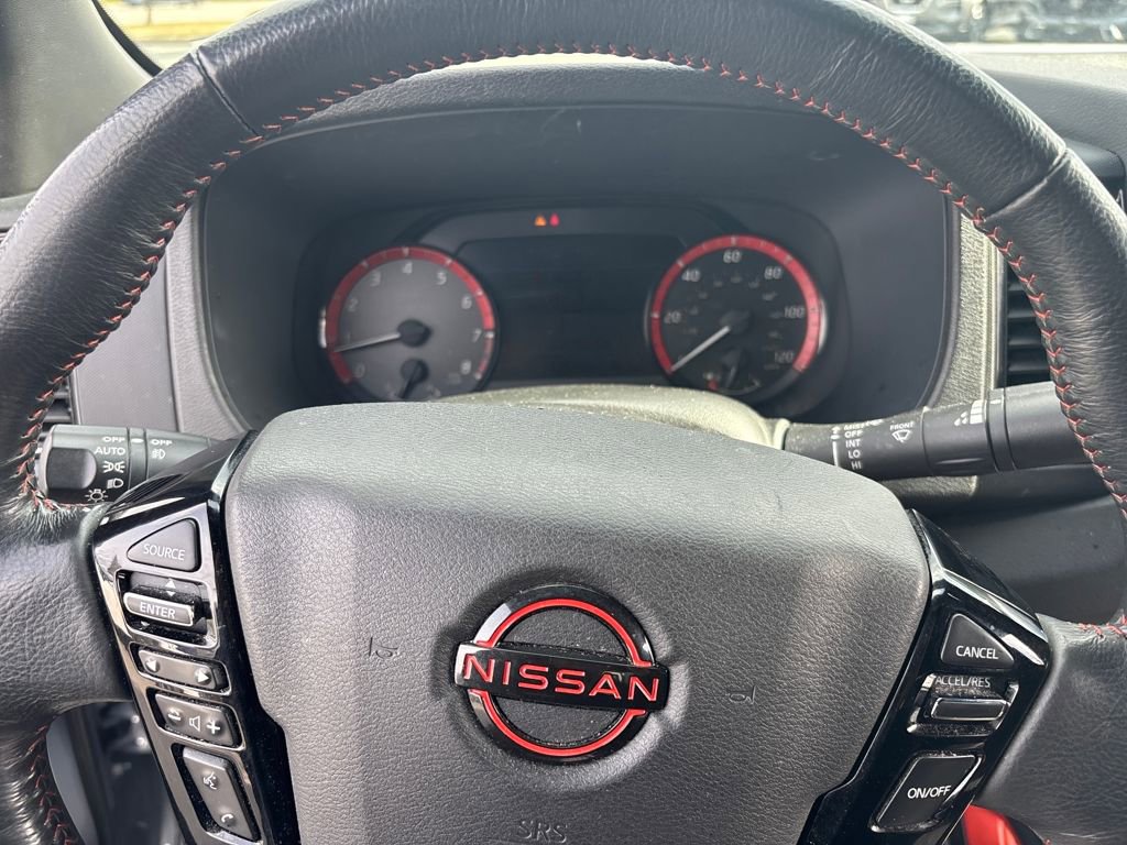 Used 2024 Nissan Frontier PRO-4X image 14
