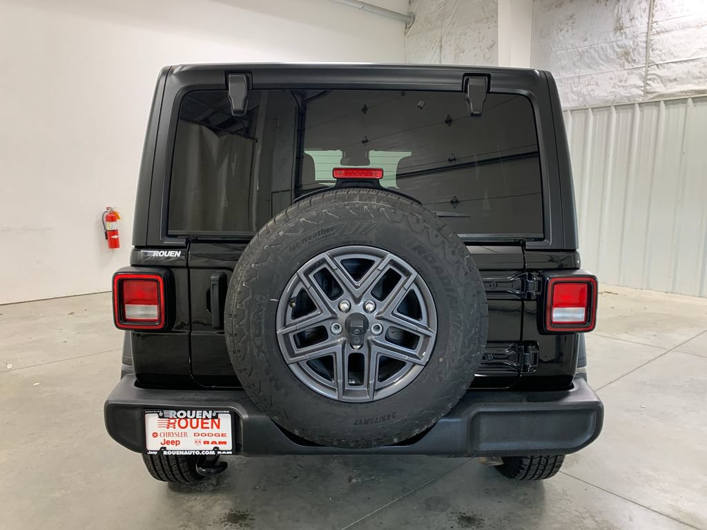 Used 2024 Jeep Wrangler Unlimited Sport AWD/4WD image 23