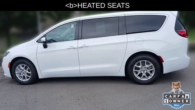 Used 2023 Chrysler Pacifica Touring-L FWD image 8