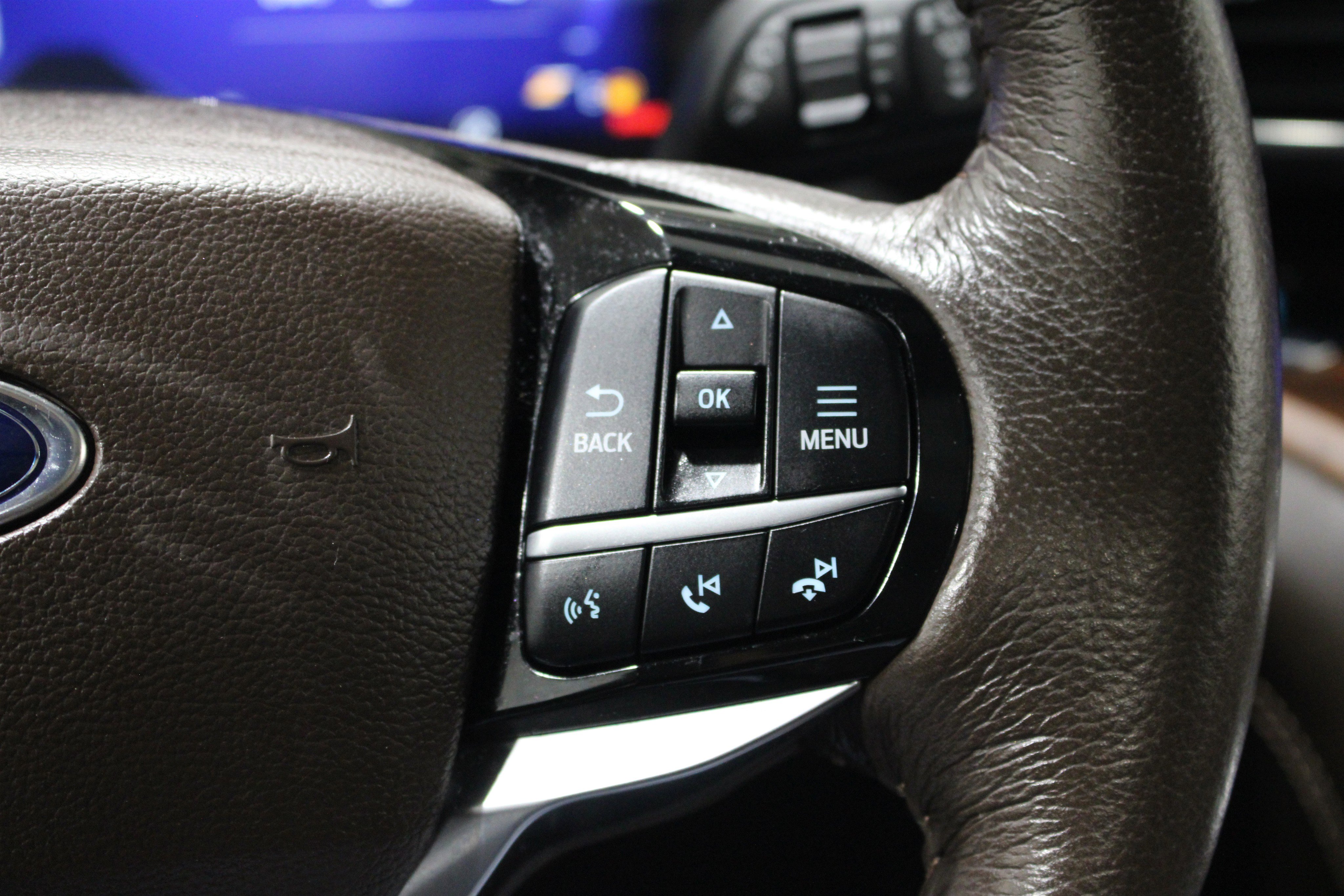 Used 2022 Ford Explorer King Ranch w/ Technology Package AWD/4WD image 13