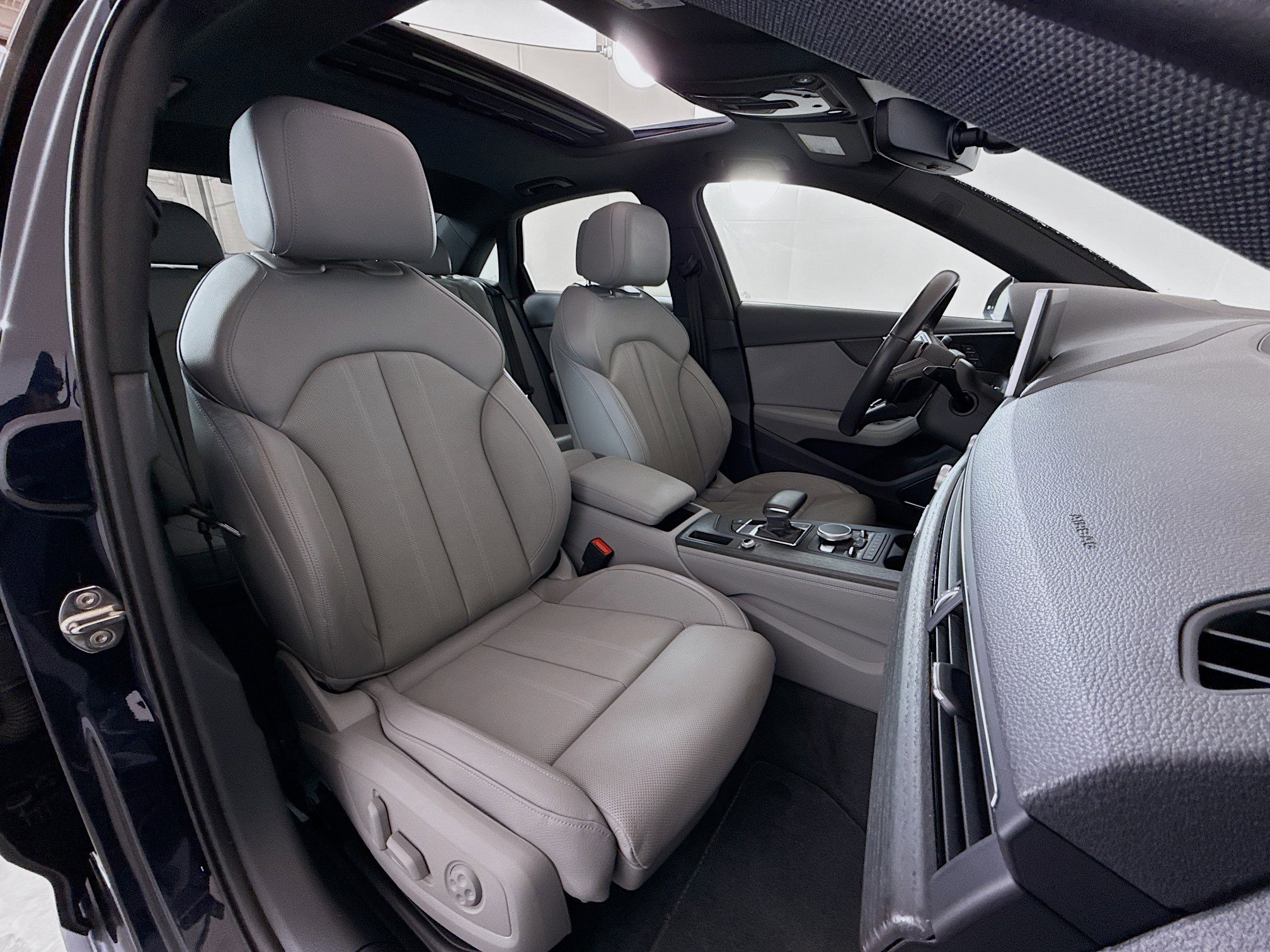 Used 2018 Audi A4 2.0T Prestige w/ Prestige Package image 27