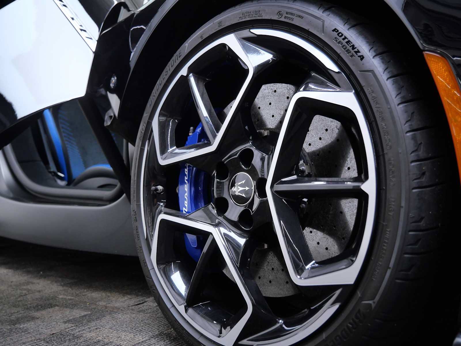 Used 2022 Maserati MC20 Coupe RWD image 12