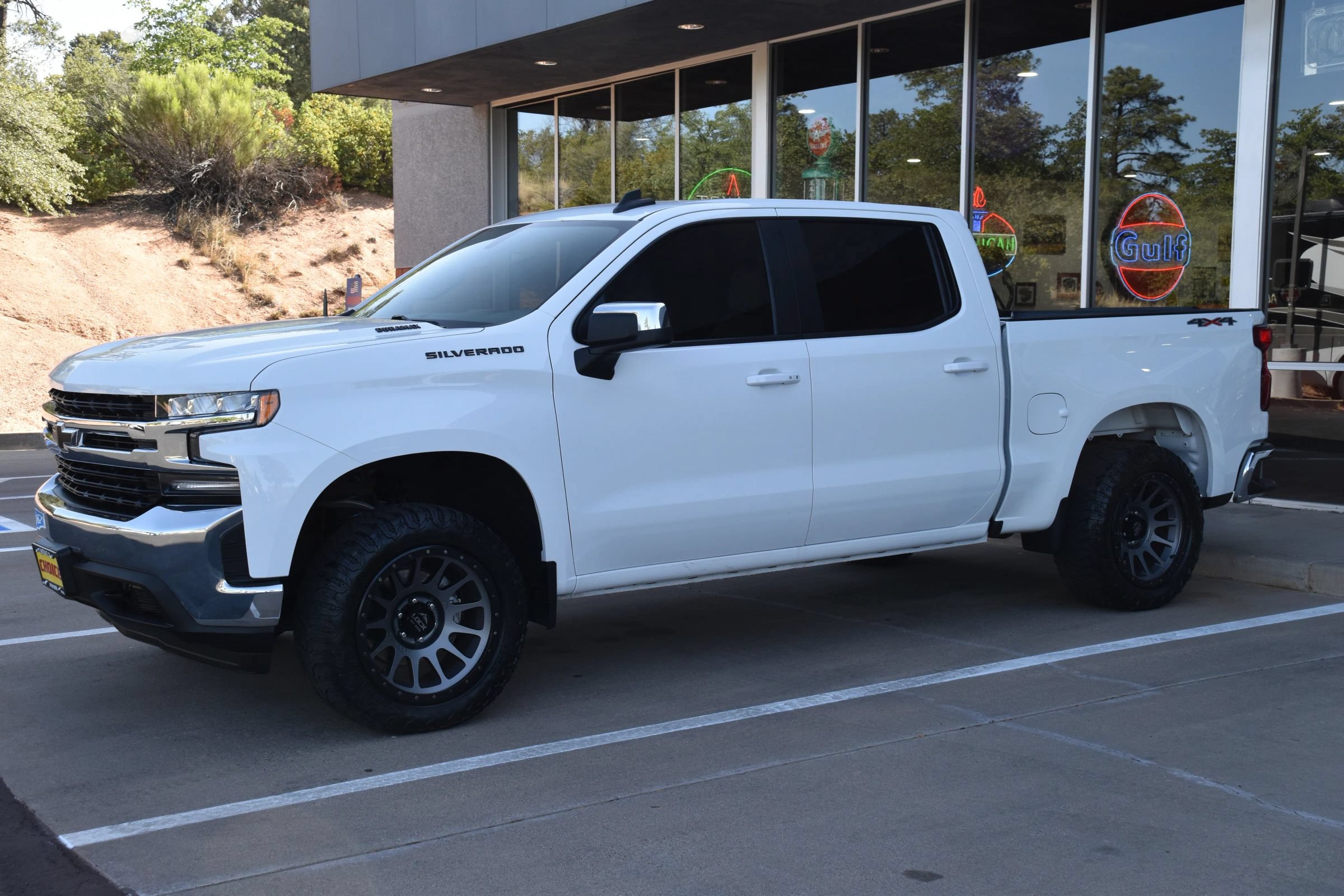 Used 2022 Chevrolet Silverado 1500 LT w/ LPO, Dark Essentials Package AWD/4WD image 1