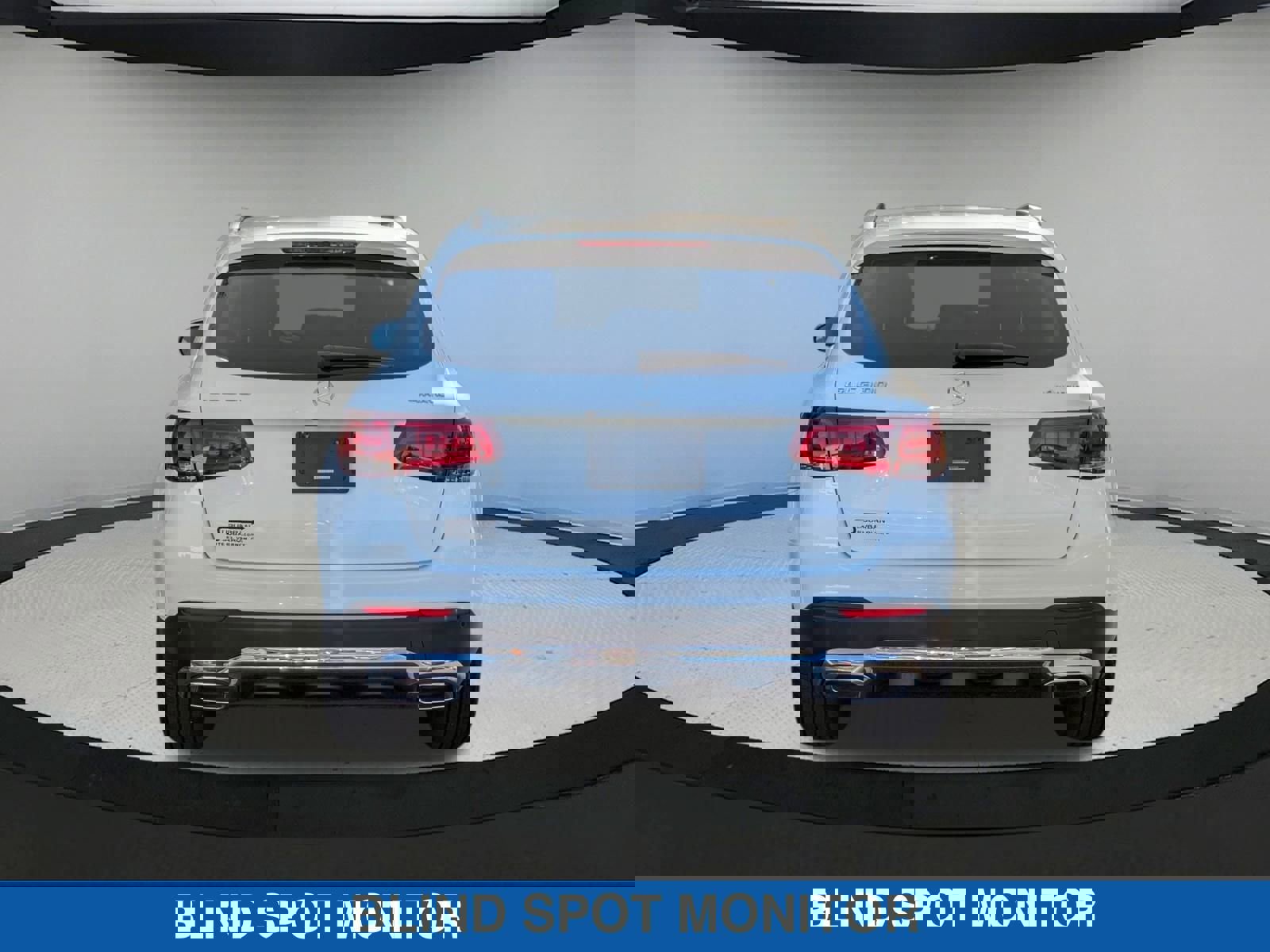 Used 2021 Mercedes-Benz GLC 300 4MATIC image 5