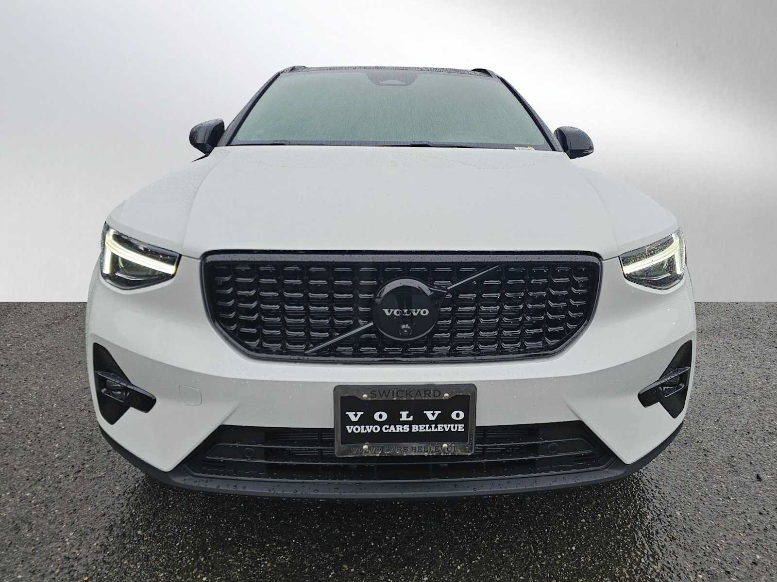New 2026 Volvo XC40 B5 Ultra w/ Climate Package AWD/4WD image 8