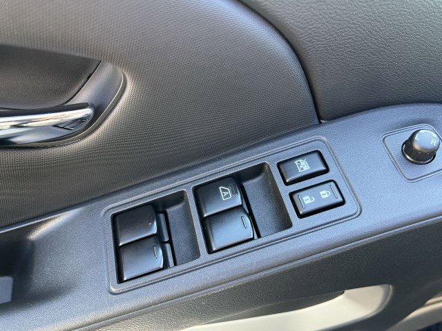 Used 2024 Nissan Frontier SV w/ SV Convenience Package image 22