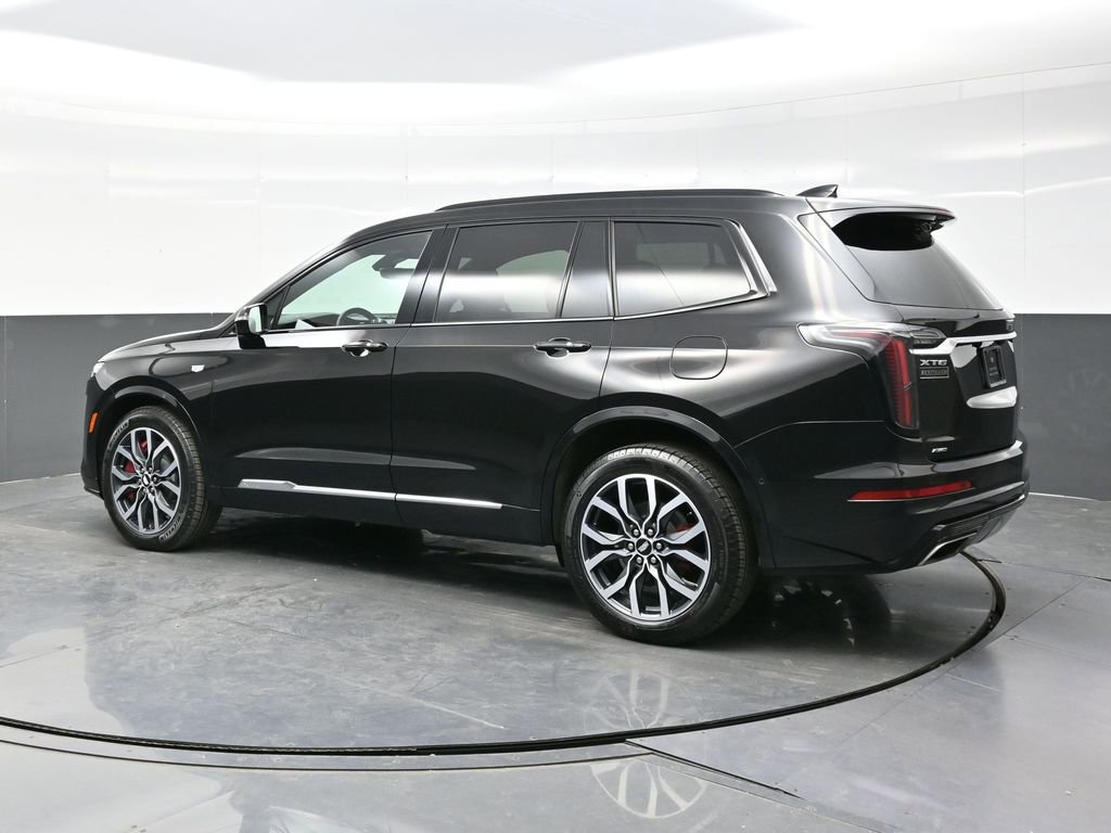 Certified 2025 Cadillac XT6 Sport w/ Platinum Package AWD/4WD image 4