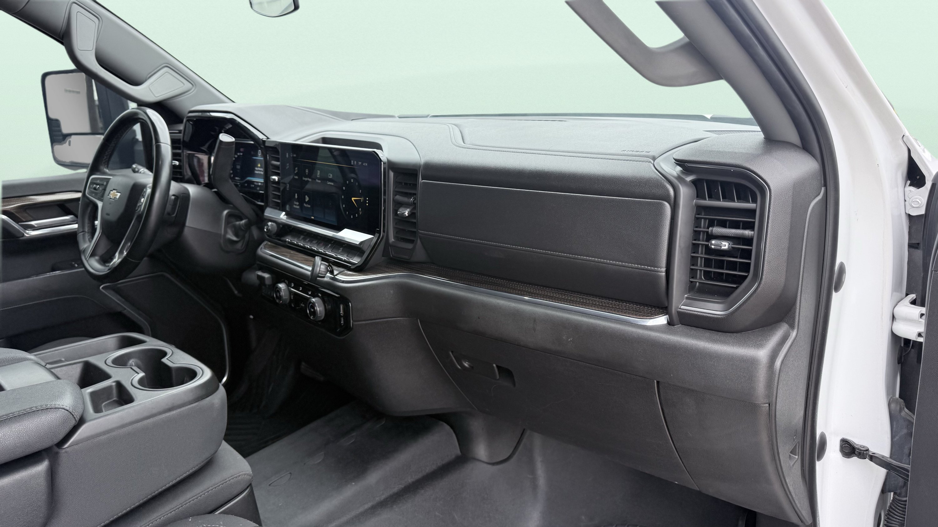 Used 2024 Chevrolet Silverado 2500 LT AWD/4WD image 49
