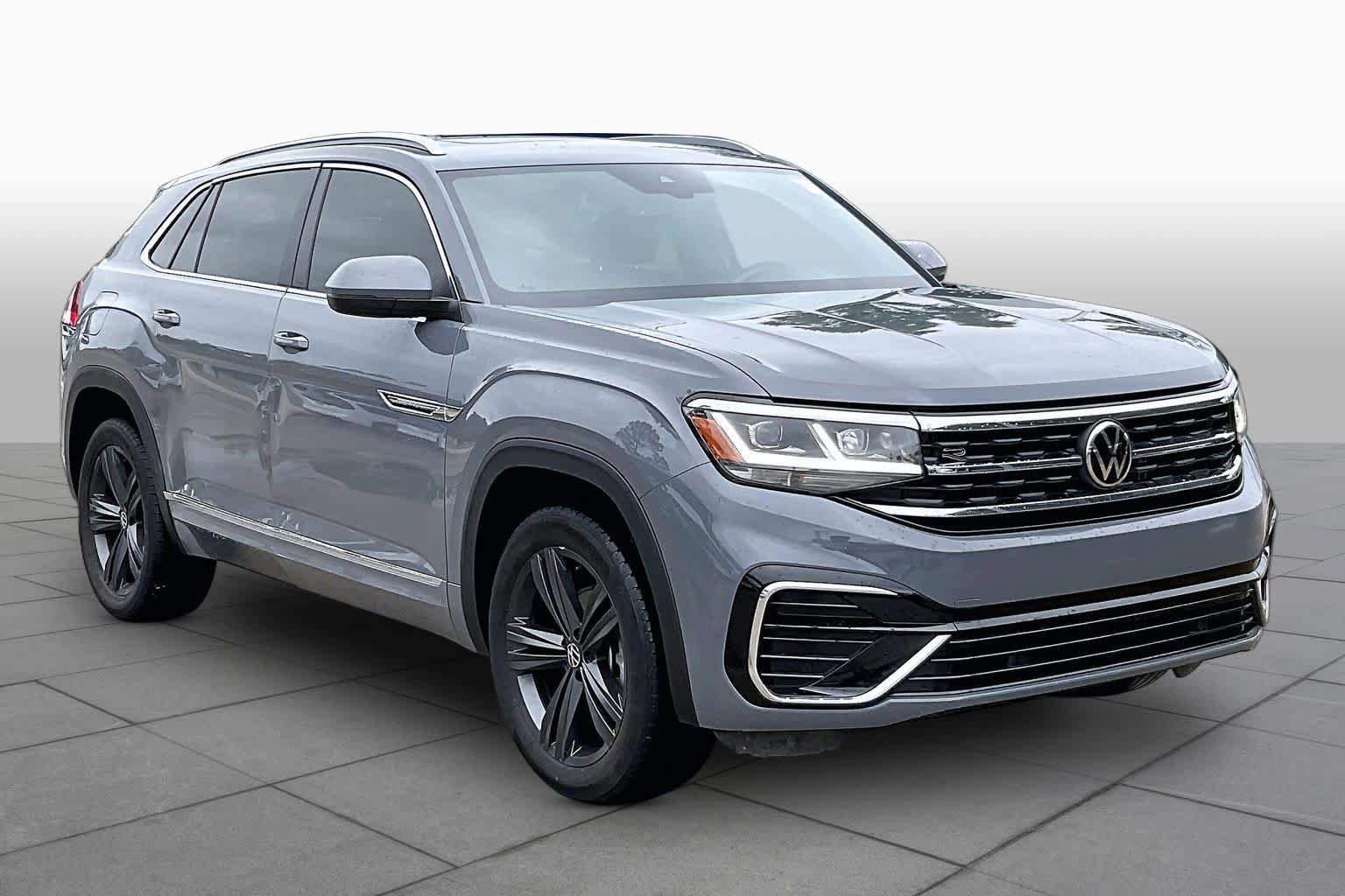 Used 2022 Volkswagen Atlas Cross Sport SEL R-Line AWD/4WD image 3