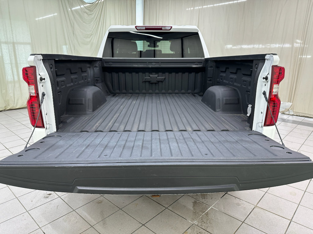 Used 2023 Chevrolet Silverado 1500 LT w/ Protection Package AWD/4WD image 8