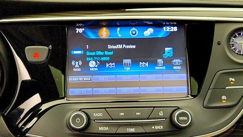Used 2020 Buick Envision Essence w/ Experience Buick Package FWD image 19