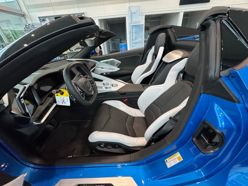 New 2026 Chevrolet Corvette Stingray Preferred Conv w/ 2LT image 13