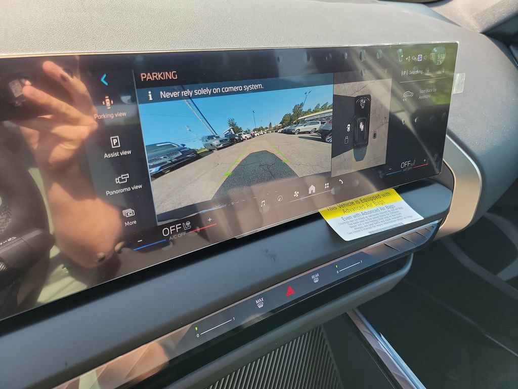 Certified 2025 BMW X3 xDrive30i w/ Premium Package image 18