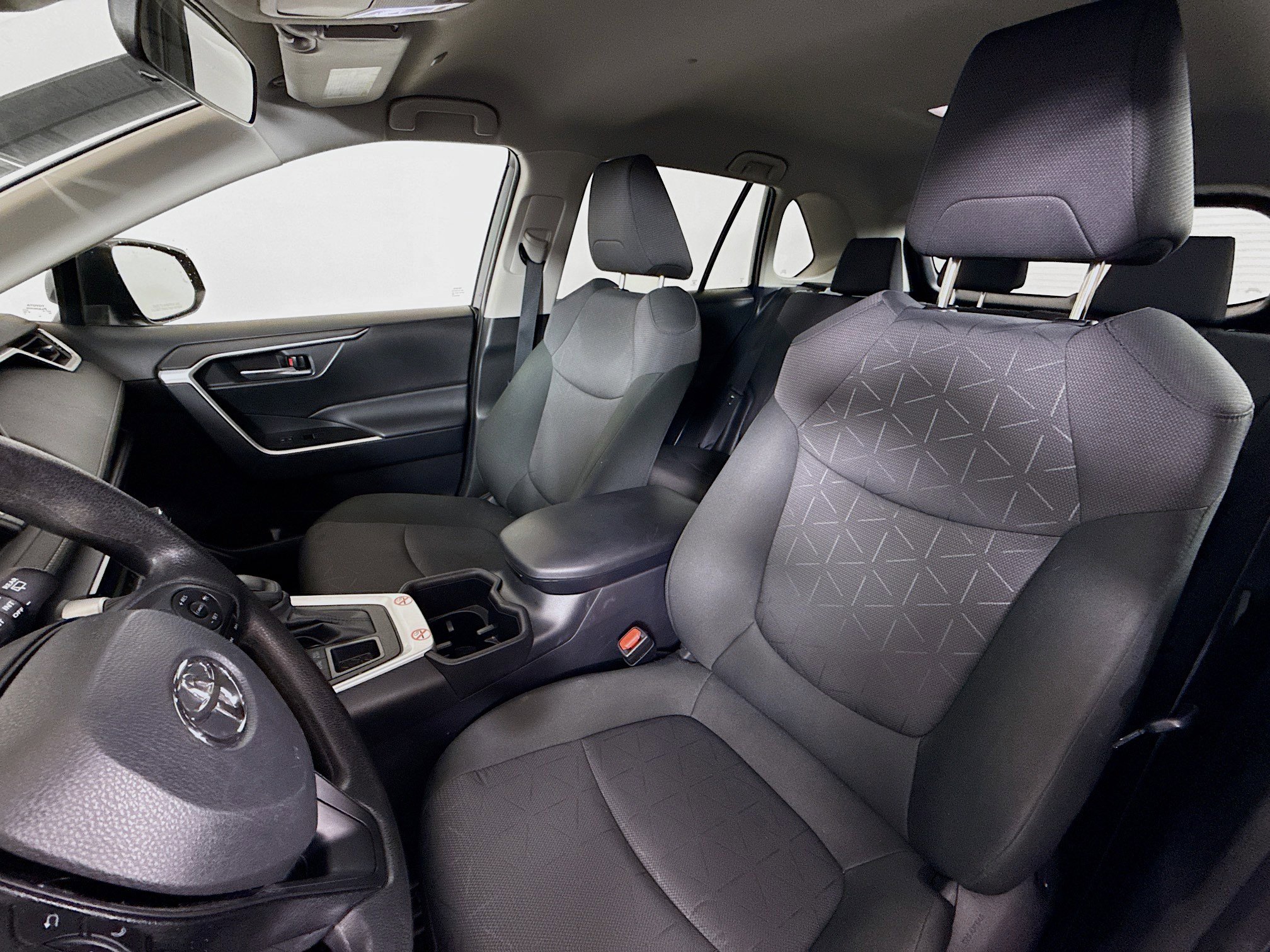 Used 2025 Toyota RAV4 XLE image 11