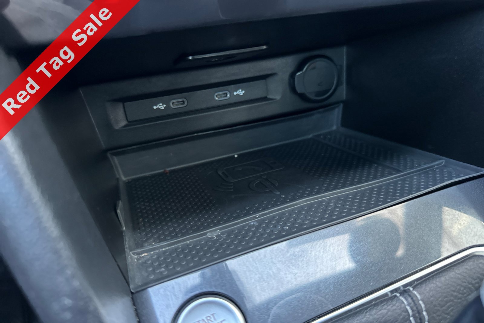 Certified 2024 Volkswagen Tiguan SE R-Line image 30