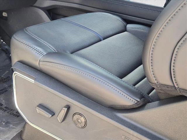 New 2026 Ford F250 Platinum image 4