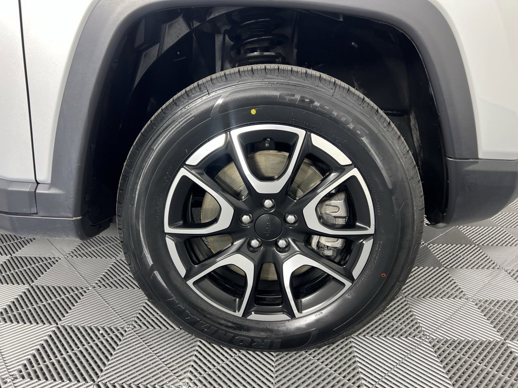 Used 2024 Jeep Compass Trailhawk image 31