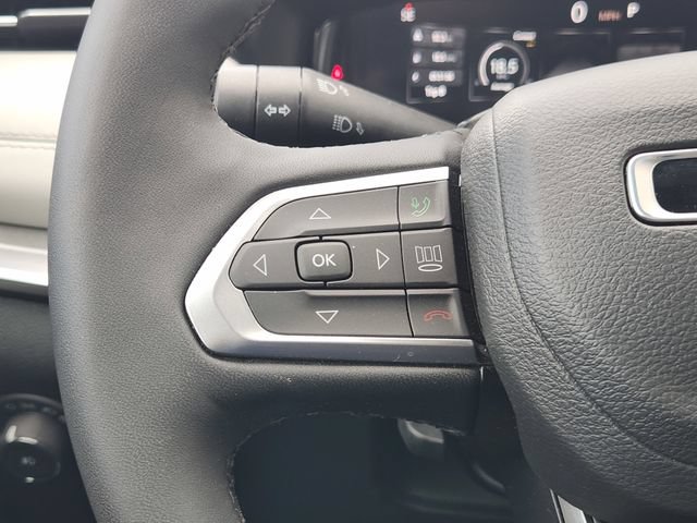 Used 2025 Jeep Compass Limited w/ Elite Group AWD/4WD image 22