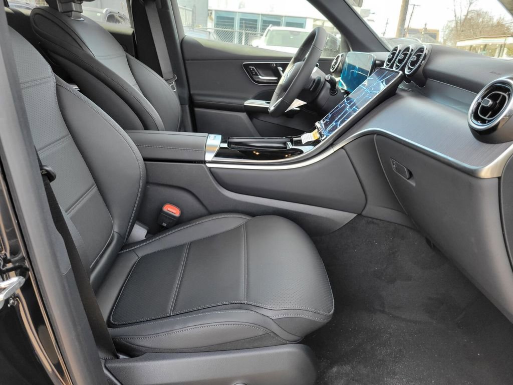 New 2026 Mercedes-Benz GLC 300 4MATIC image 11