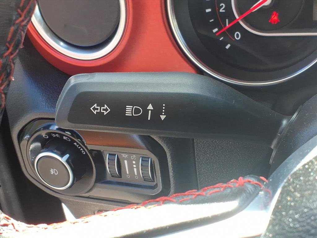 Used 2022 Jeep Wrangler Unlimited Rubicon w/ Cold Weather Group image 18