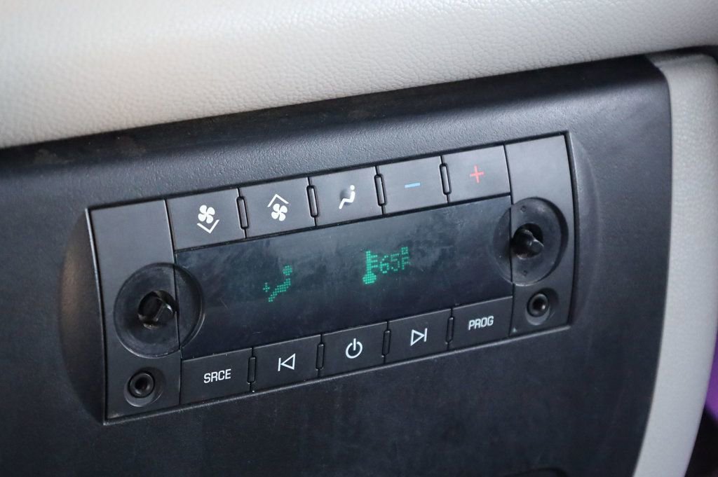 Used 2008 Chevrolet Suburban LT w/ LT Preferred Equipment Group image 32