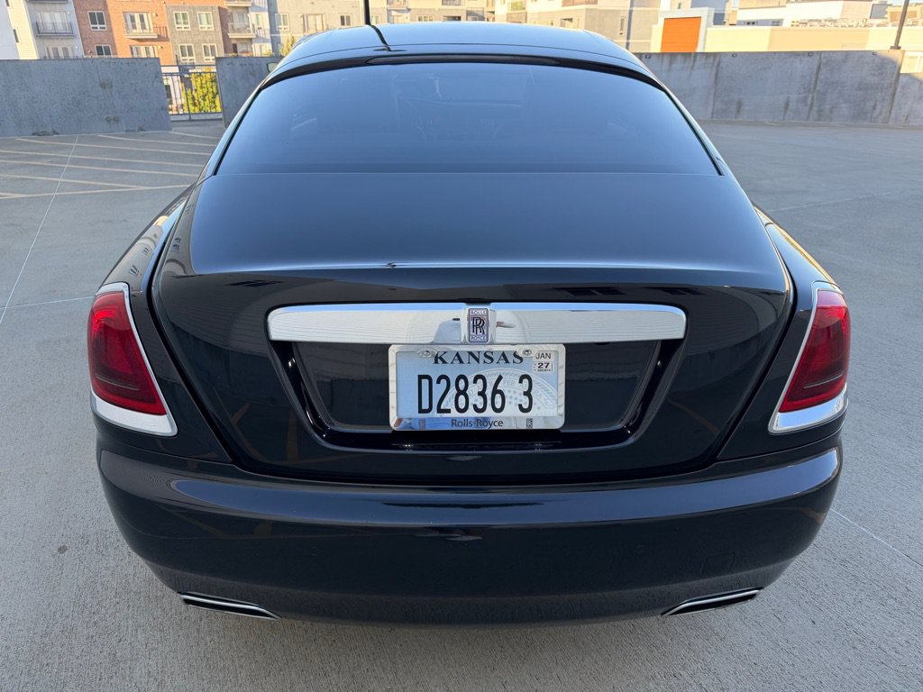 Used 2017 Rolls-Royce Wraith RWD image 4