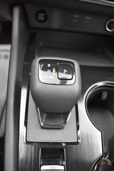 Used 2024 Nissan Rogue SV image 35