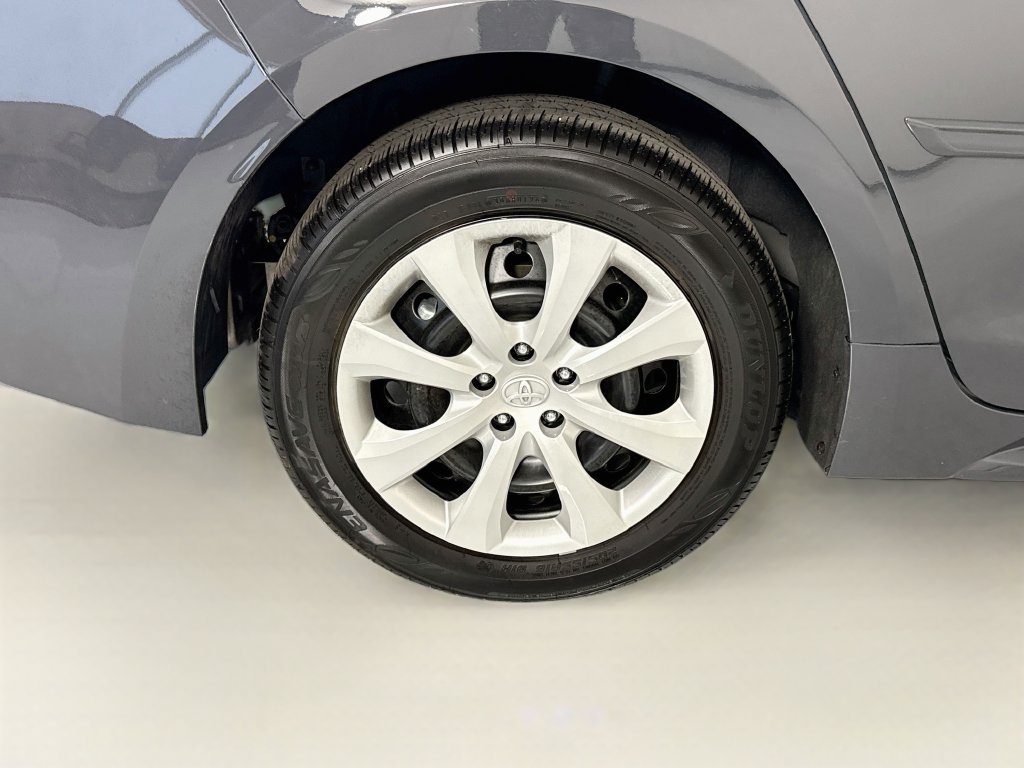 Used 2026 Toyota Corolla LE w/ Carpet Mat Package (TMS) FWD image 33
