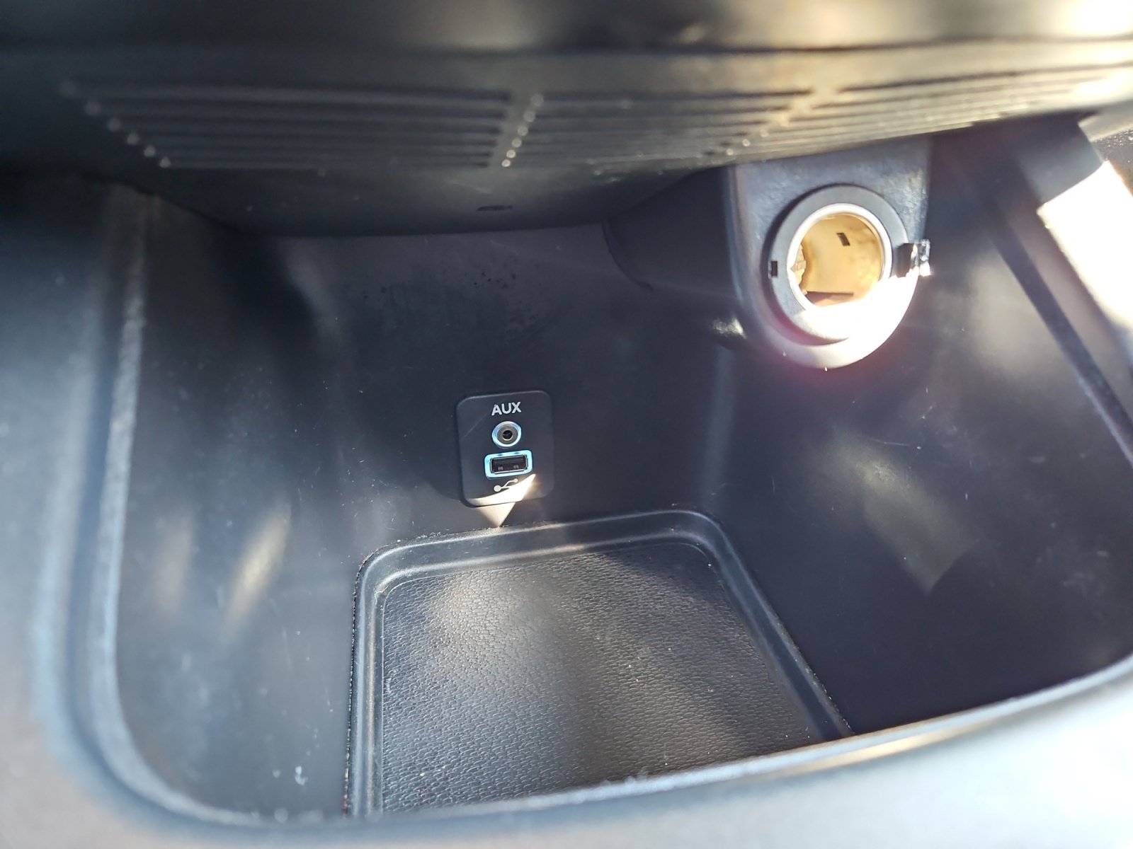 Used 2018 Dodge Journey SE w/ Connectivity Group FWD image 22