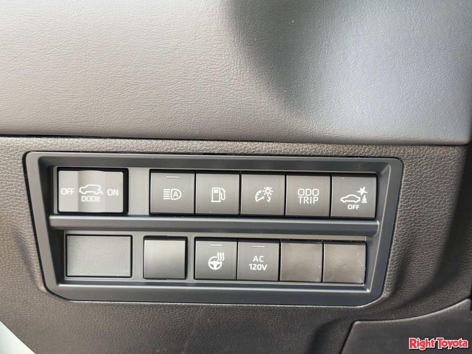 Certified 2026 Toyota Sequoia Platinum image 29