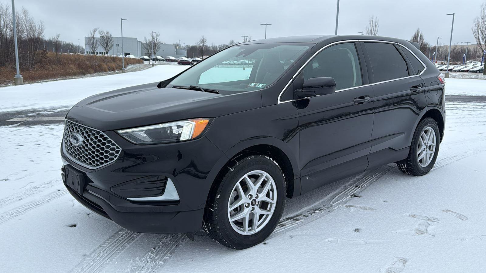 Used 2023 Ford Edge SEL image 14