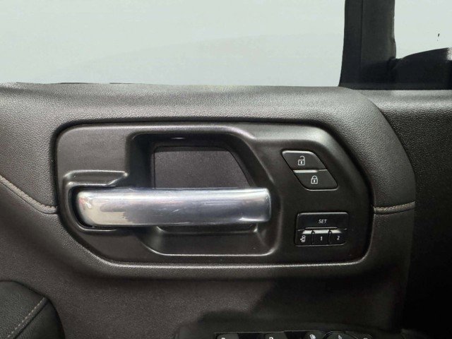 Used 2022 GMC Sierra 2500 AT4 image 26