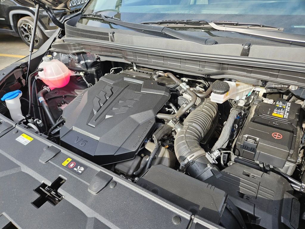Used 2025 Kia Carnival image 23