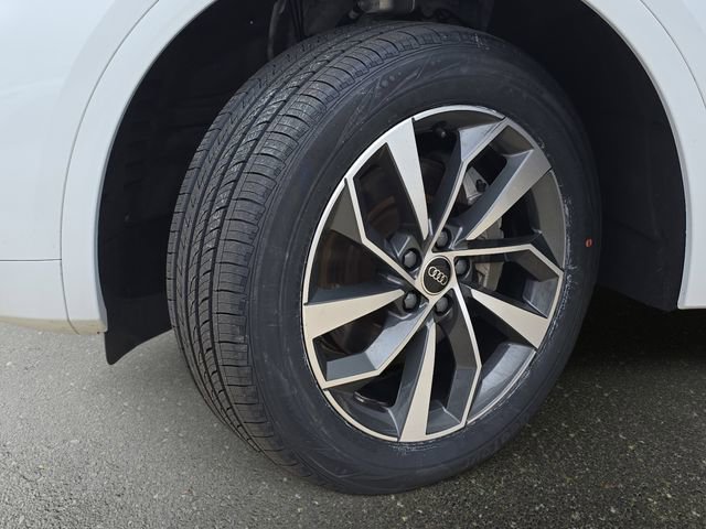 Used 2023 Audi Q5 2.0T Premium w/ Convenience Package image 36