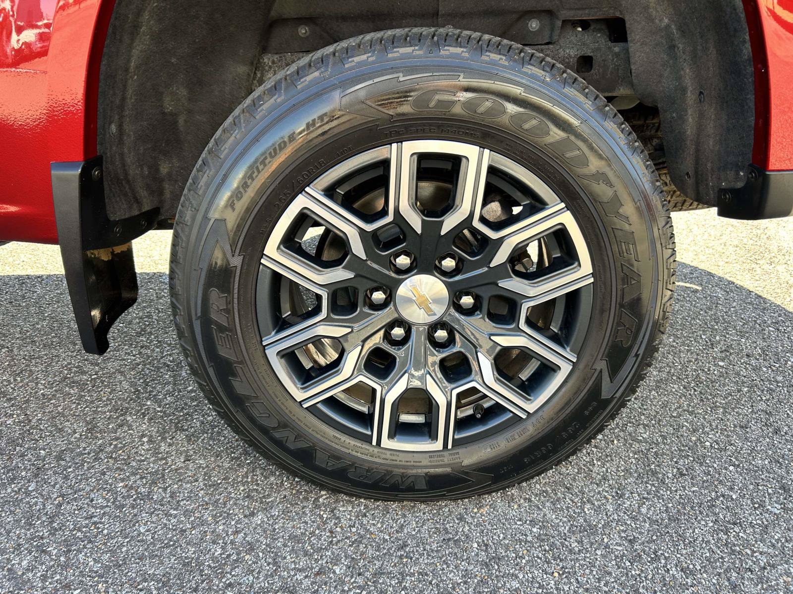 Used 2023 Chevrolet Colorado LT w/ LT Convenience Package III RWD image 7