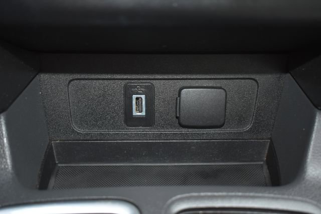 Used 2017 Ford Escape SE FWD image 26