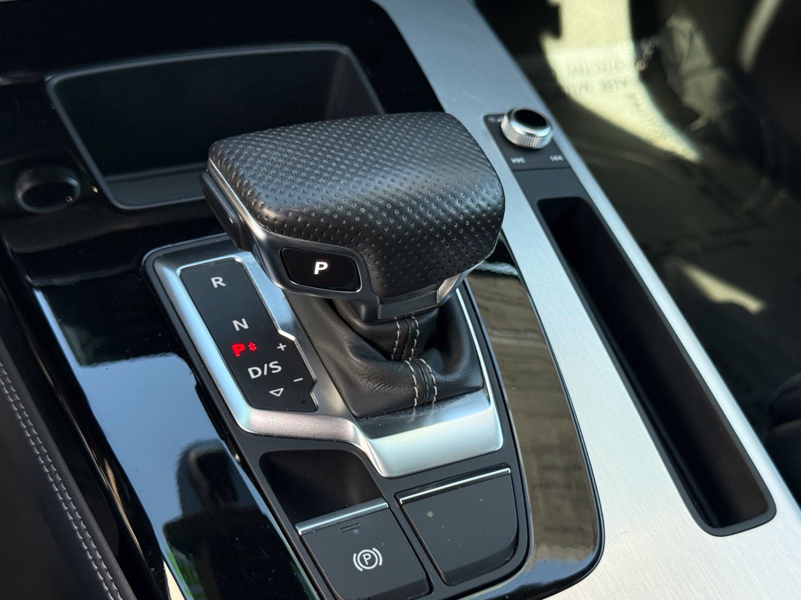 Used 2023 Audi Q5 e Premium Plus AWD/4WD image 33