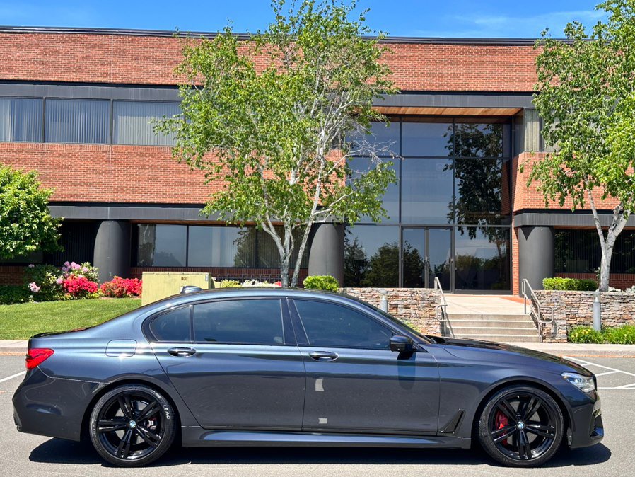 Used 2016 BMW 750i xDrive AWD/4WD image 18
