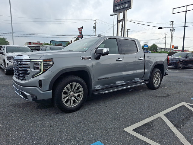 Certified 2024 GMC Sierra 1500 Denali w/ Technology Package AWD/4WD image 3