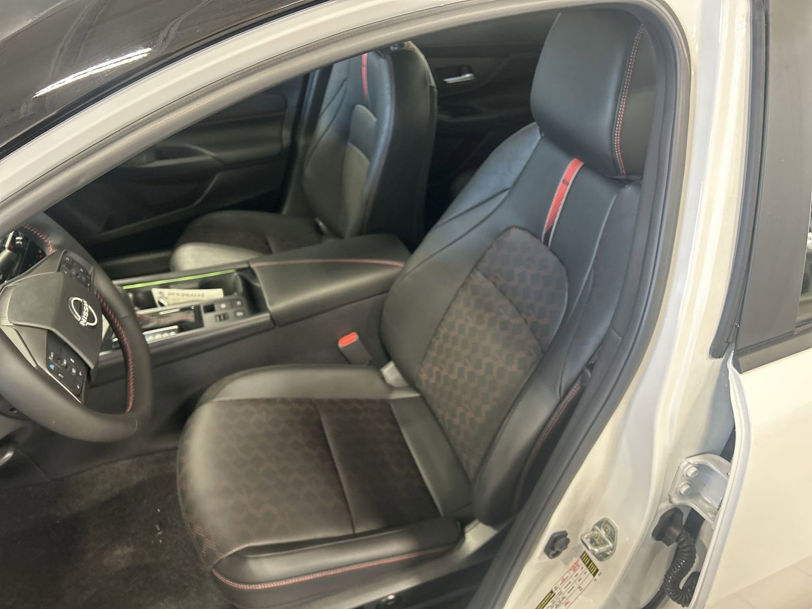 New 2026 Nissan Sentra SR w/ SR Premium Package FWD image 18