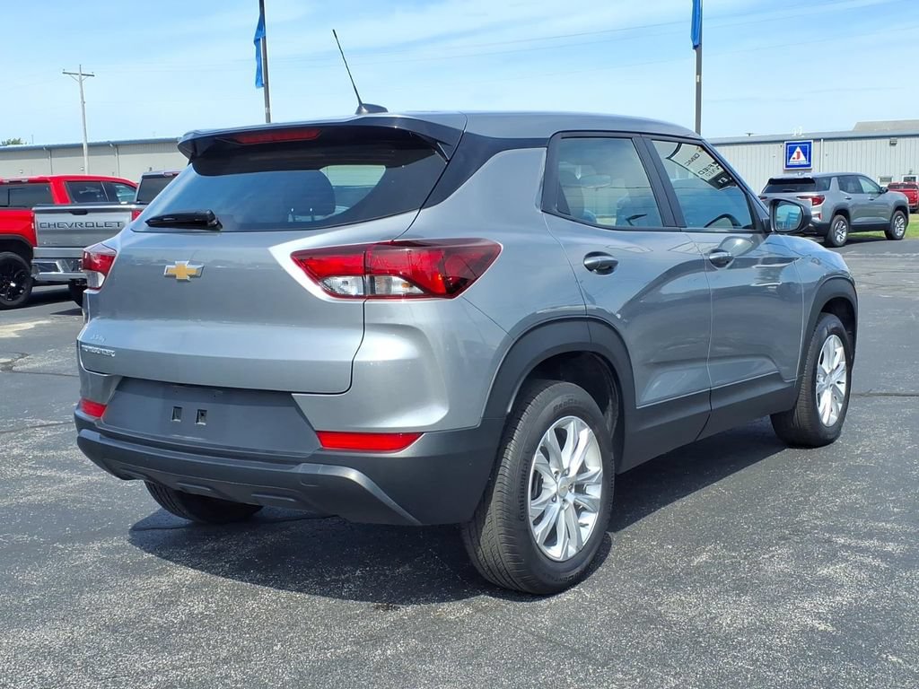 Used 2023 Chevrolet TrailBlazer LS FWD image 10