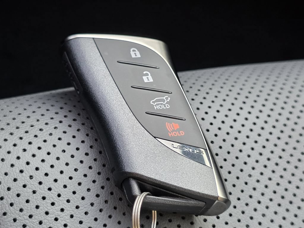 New 2026 Lexus RZ 450e AWD image 31