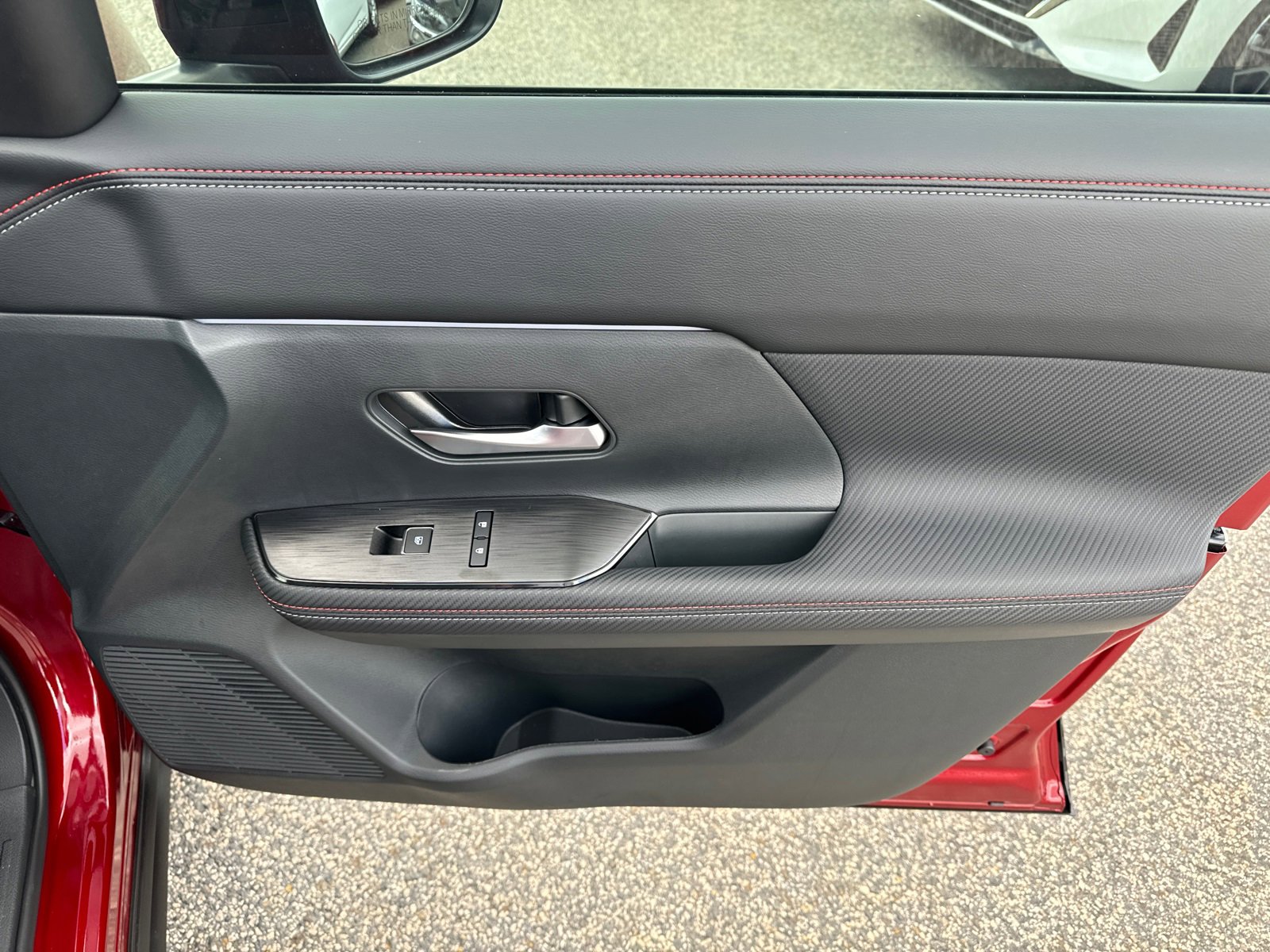 New 2025 Nissan Kicks SR w/ Interior Electronics Package image 14